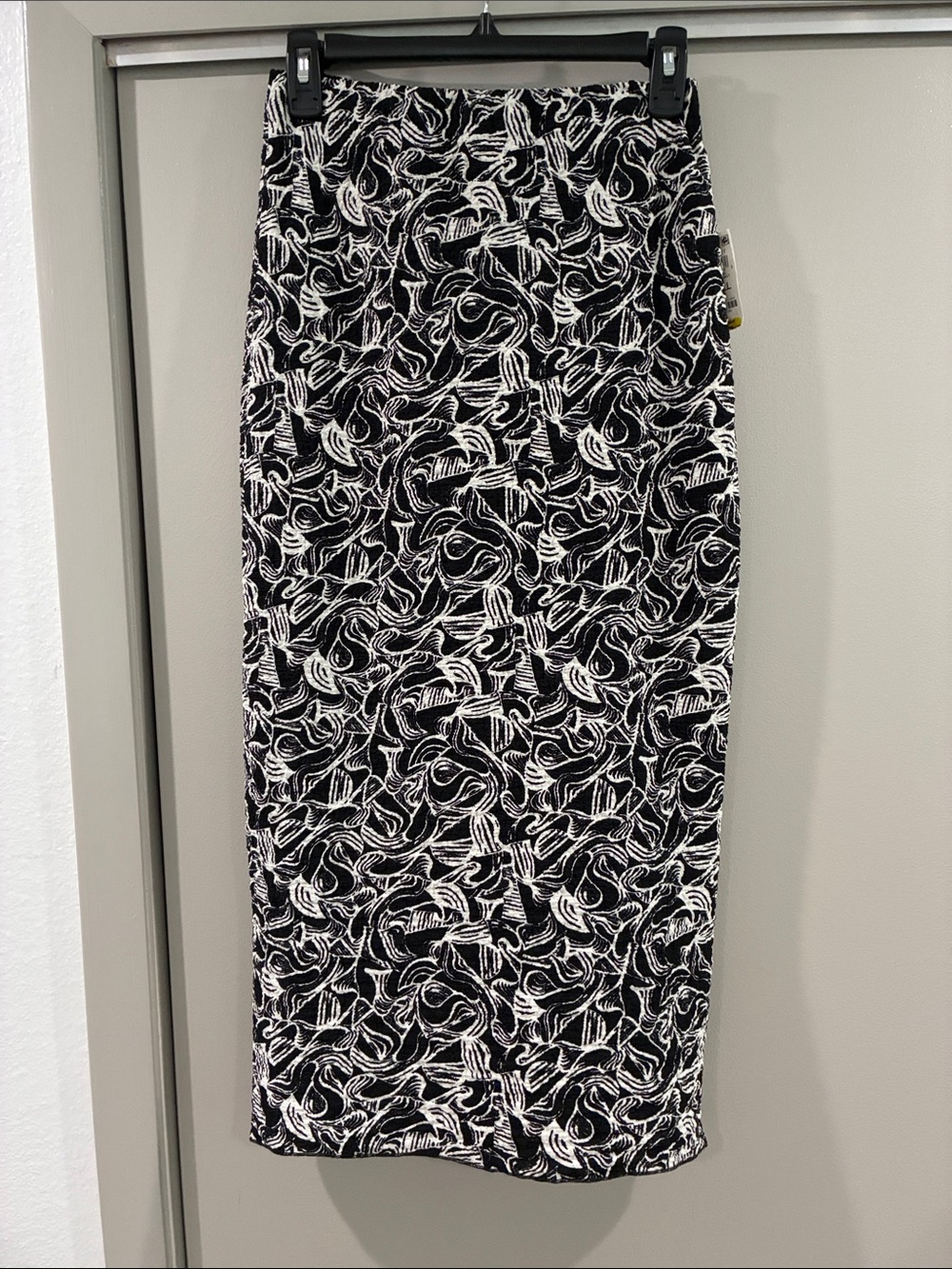 Bar III Black and White Abstract Print Pencil Skirt